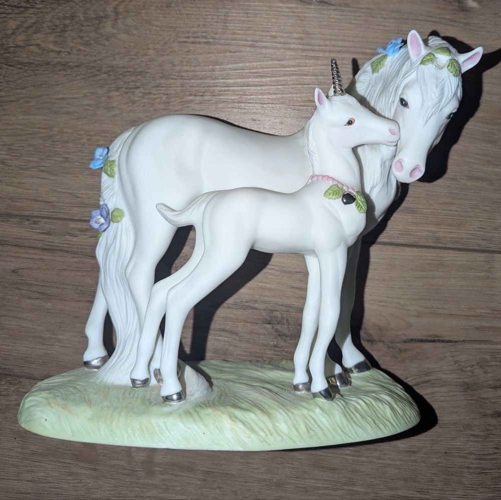 Princeton Gallery "Loves Devotion" Unicorn 1990 Limited Edition